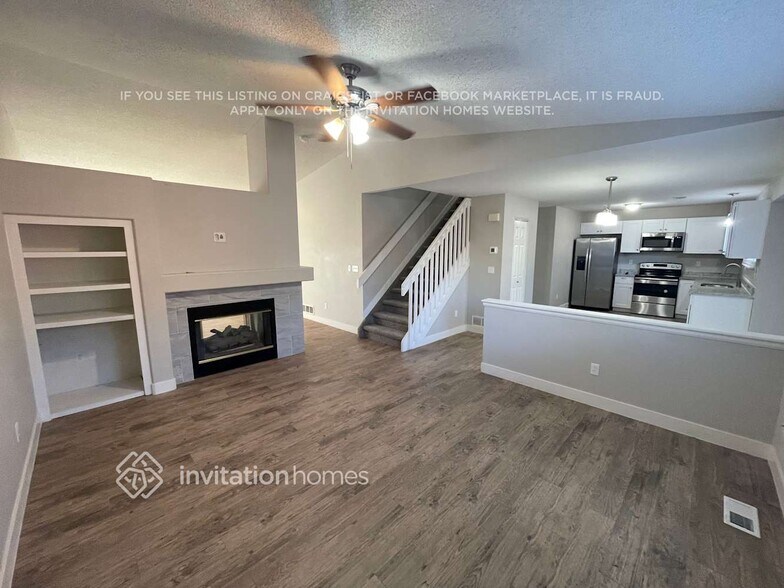Building Photo - 10523 Hyacinth Pl