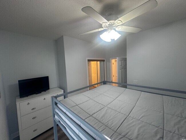 Building Photo - 505 Wickham Dr