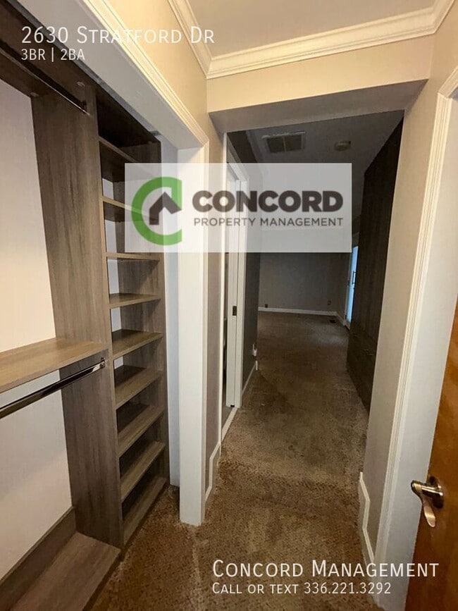 Building Photo - 2630 Stratford Dr