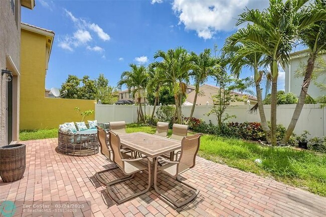 Building Photo - 5418 Sunseeker Blvd