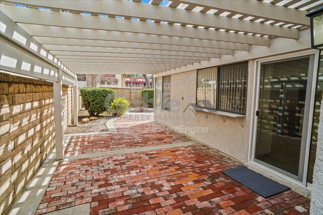 Building Photo - 23922 Avenida Entrana