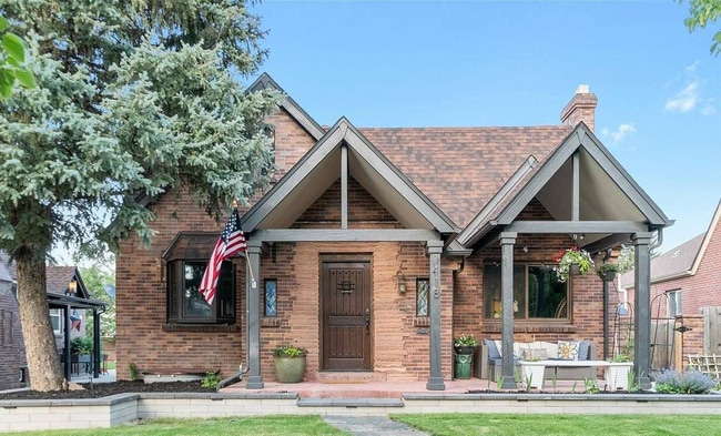 Building Photo - 1418 Glencoe St
