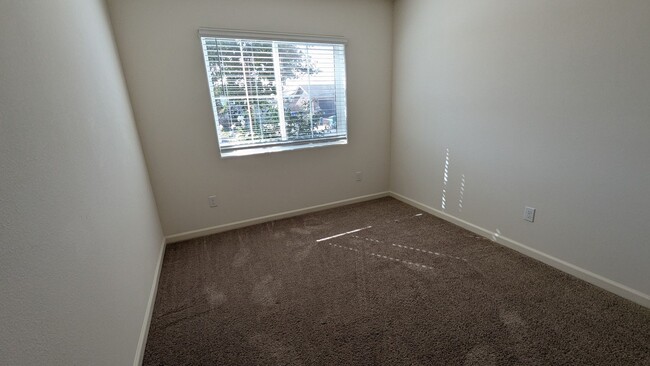 Building Photo - Beautiful 3 Bedroom 2 Bath Home in Cambria Estates