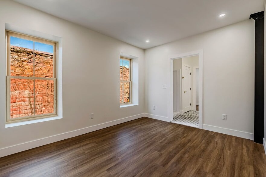 Building Photo - 106 Hotel St