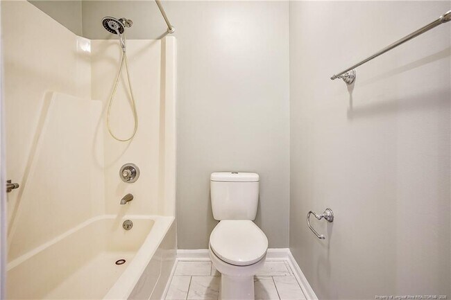 Building Photo - 221 Waxhaw Dr