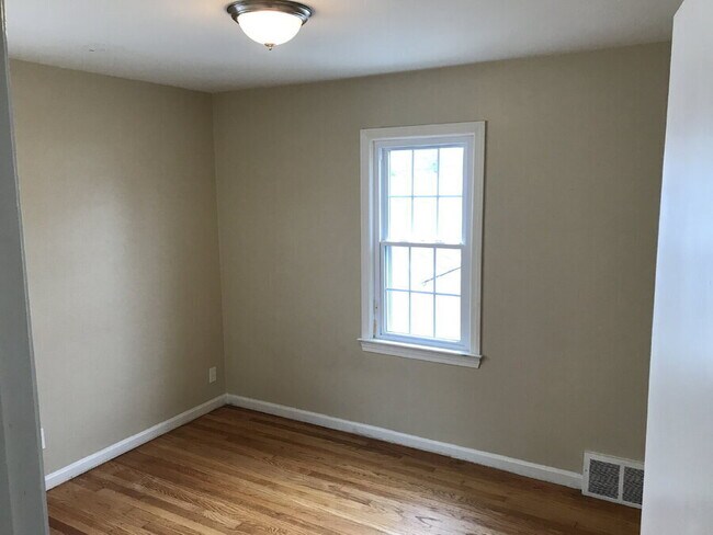 Building Photo - 18308 Edinboro Ave