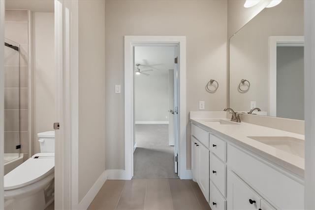 Building Photo - 1014 Paradise Ln