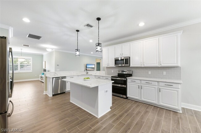 Building Photo - 8047 Princeton Dr