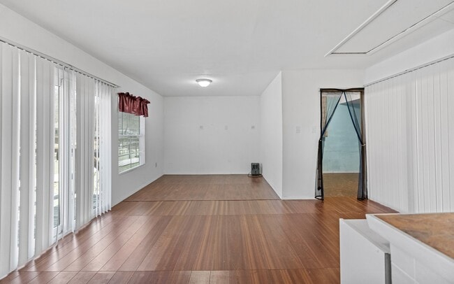 Building Photo - 1663 Treasure Isle Rd