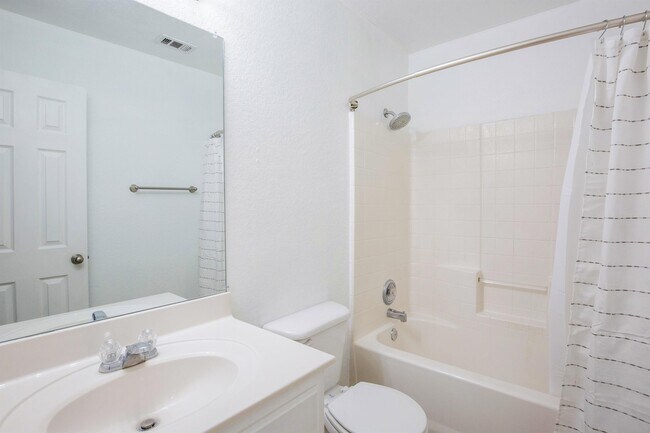Building Photo - 1606 Prickly Pear St