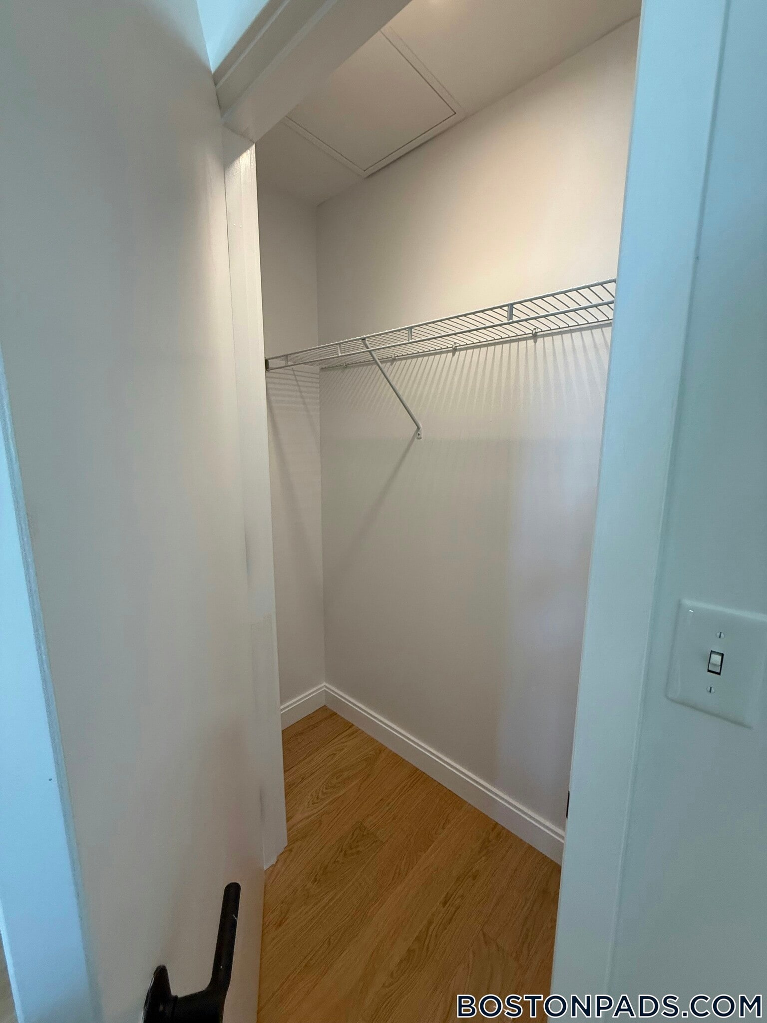 Building Photo - 83 Gardner St