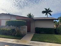 Building Photo - 2985 Crosley Dr W