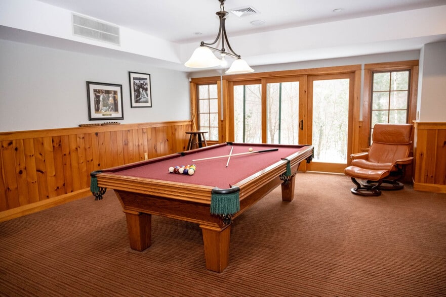 Building Photo - 28 Yellow Birch Cir