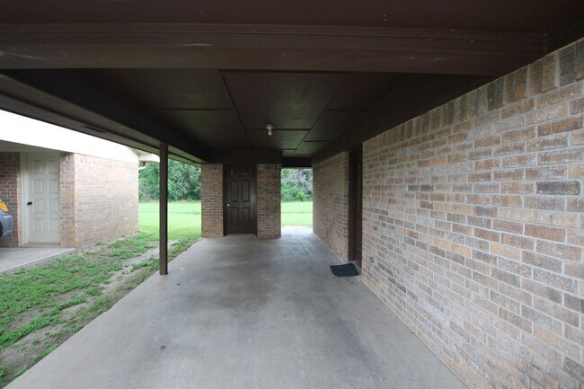 Building Photo - 12414 Cimmarron Dr