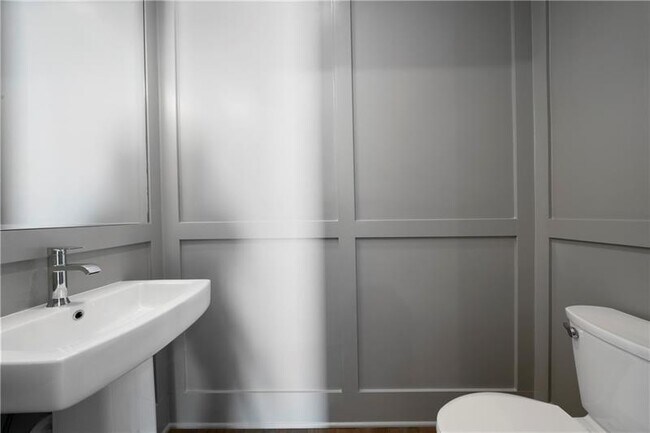 Building Photo - 2347 Hosea L Williams Dr SE