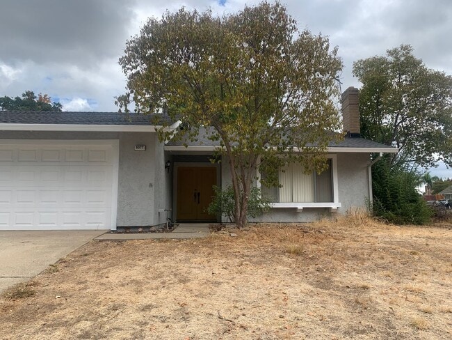 Primary Photo - Large one story 4 bedroom home in Orangevale
