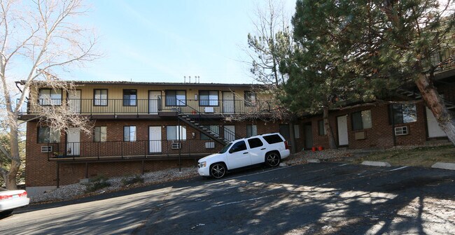 Building Photo - Brinkby Apartments