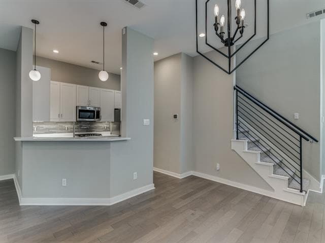 Building Photo - 3911 Wycliff Ave