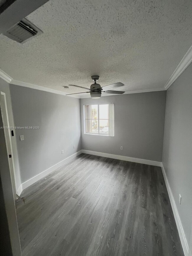 Building Photo - 15711 SW 137th Ave
