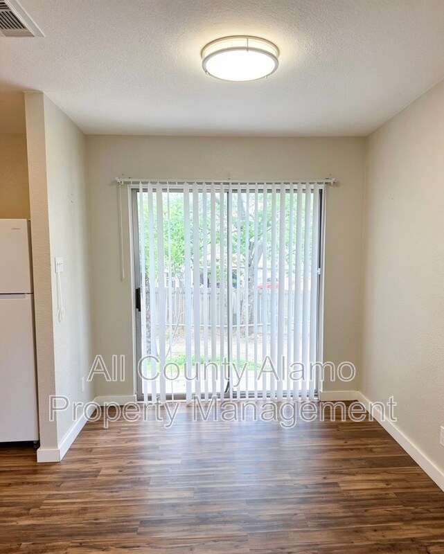 Building Photo - 429 Zachry Dr