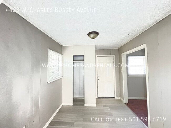 Building Photo - 4423 W Charles Bussey Ave
