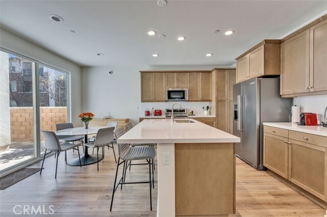 Building Photo - 11061 Renewal Dr