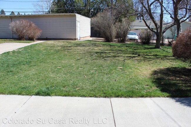 Building Photo - 2 br, 1 bath House - 2457 Paseo Rd.