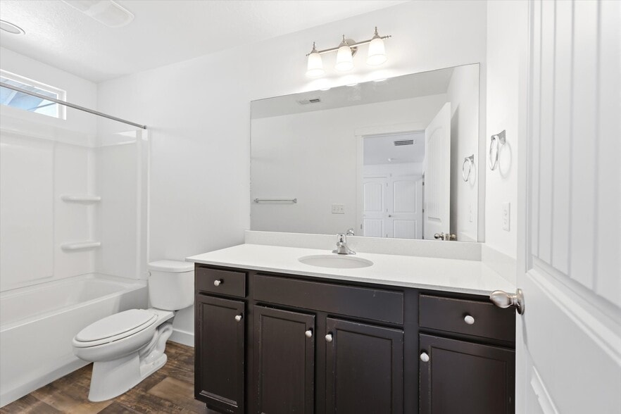 Building Photo - 432 S Pegasus Way