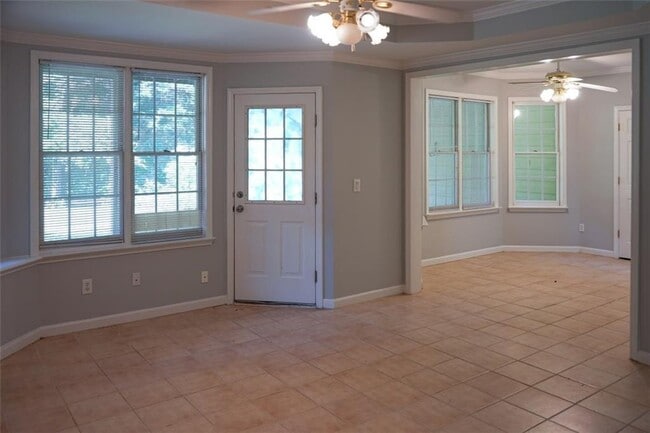 Building Photo - 385 Sweet Ivy Ln