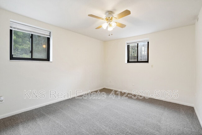 Building Photo - 760 5th Ave