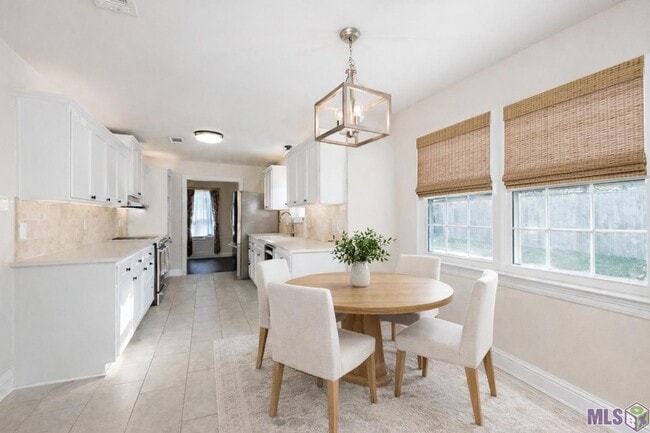 Building Photo - 10859 Cal Rd