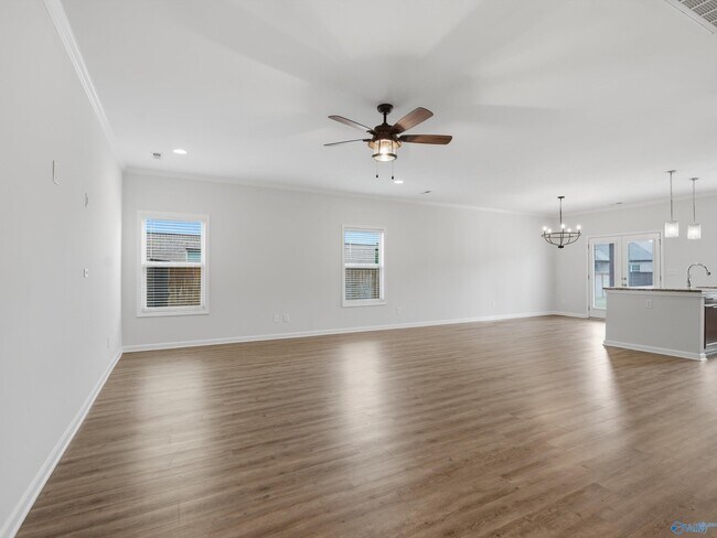 Building Photo - 122 Kretzer Ct