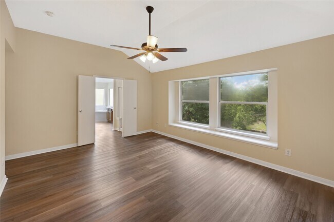 Building Photo - 3010 Palace Oaks Dr