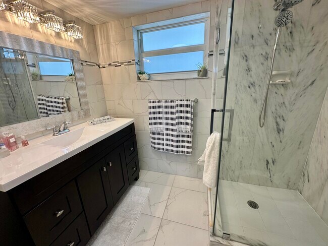 Building Photo - 201 N Ocean Blvd