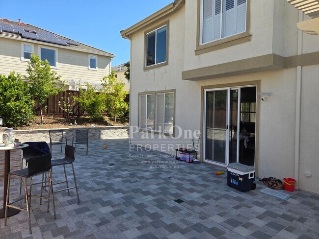 Building Photo - Modern Detached Home in Suburban Dublin Co...
