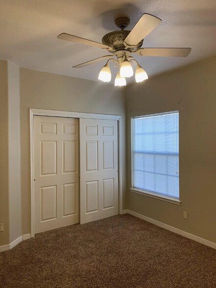 Building Photo - 11352 Loma Crystal Pl