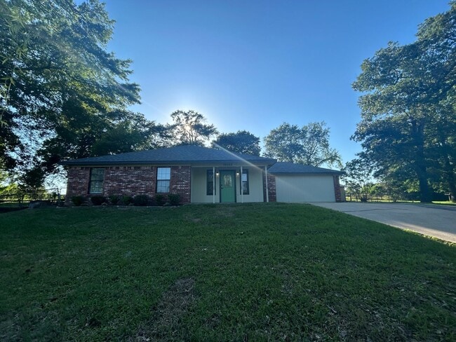 Building Photo - COMING SOON! Lakeside Dream Home: Fully Re...