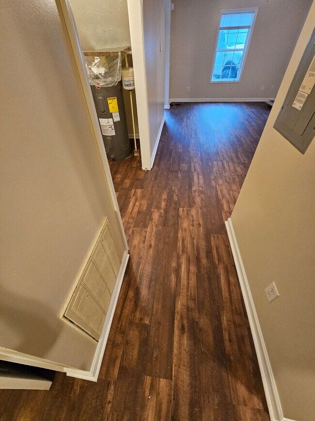 Building Photo - Carlton Street Townhomes