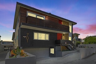 Building Photo - 701 N. Hill Pl.