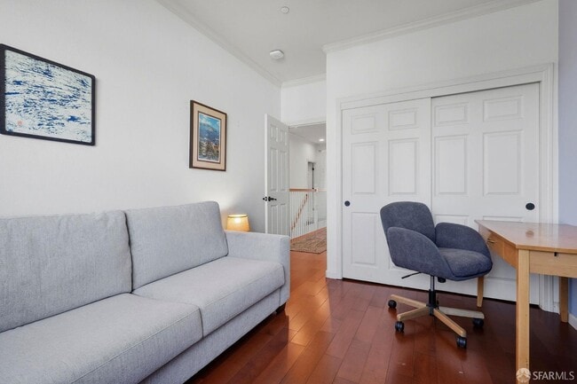 Building Photo - 820 Almar Ave