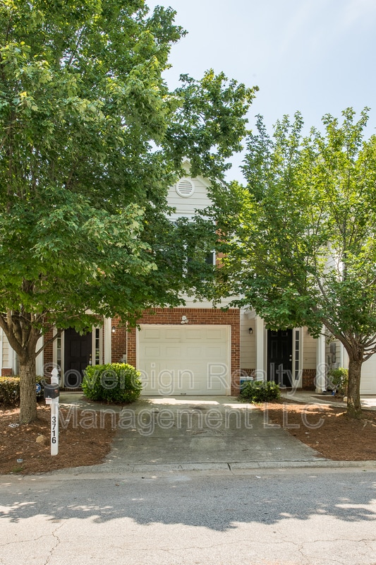 Building Photo - 3716 Harvest Dr