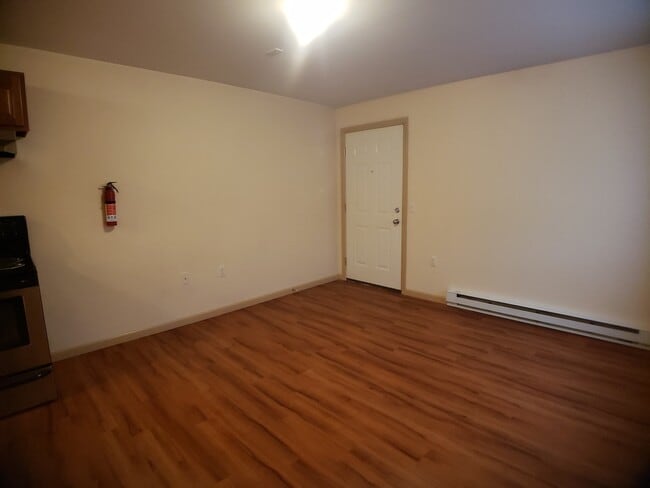 Building Photo - 83 Beall St