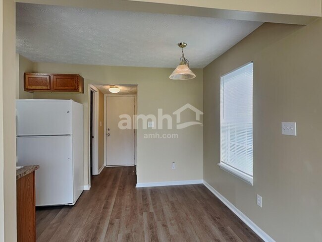 Building Photo - 6763 Wimbledon Dr