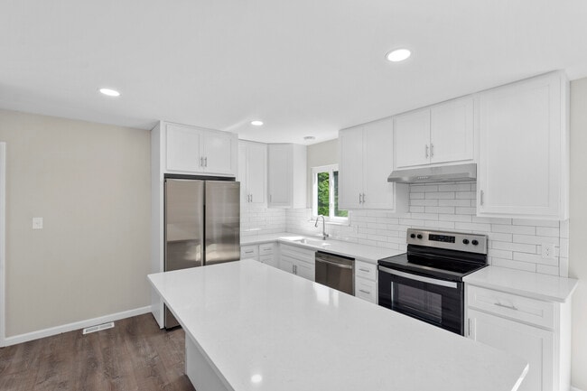 Building Photo - 14524 Fox Chase Dr