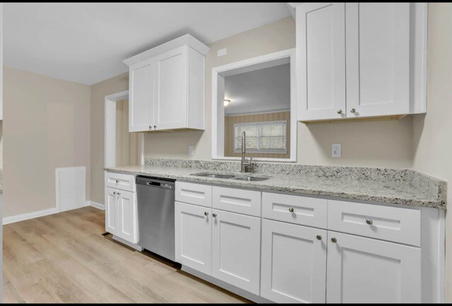 Building Photo - 2527 Judson Ave