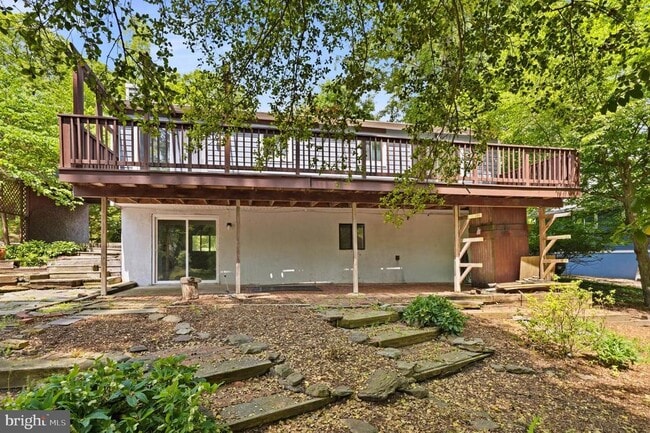 Building Photo - 131 Lee Dr