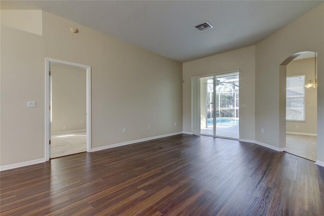 Building Photo - 3773 Pendlebury Dr