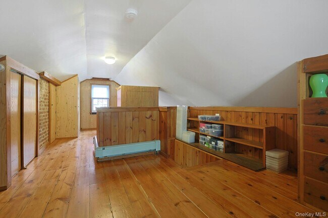 Building Photo - 71 Cox Ave