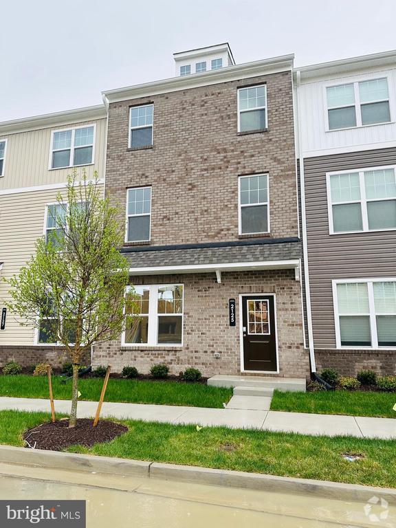 Building Photo - 2125 Grand Reserve Ln