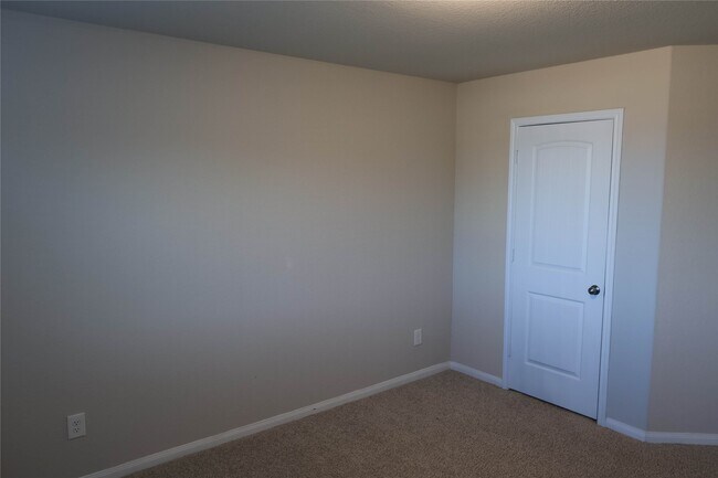 Building Photo - 2522 Sturgeon Wy